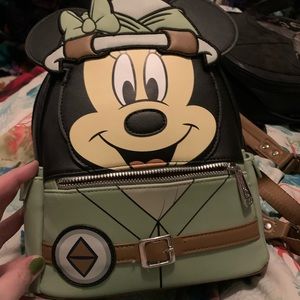 Disney parks loungefly safari Minnie